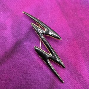 908.  Vintage Black Lightning Bolt Brooch